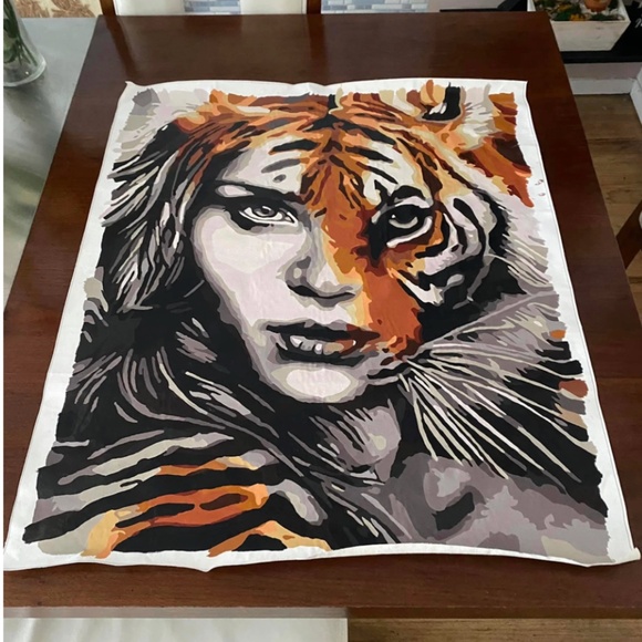 Unframed 20x26 Ariel, the Lioness Acrylic Painting 2021 - Picture 1 of 2